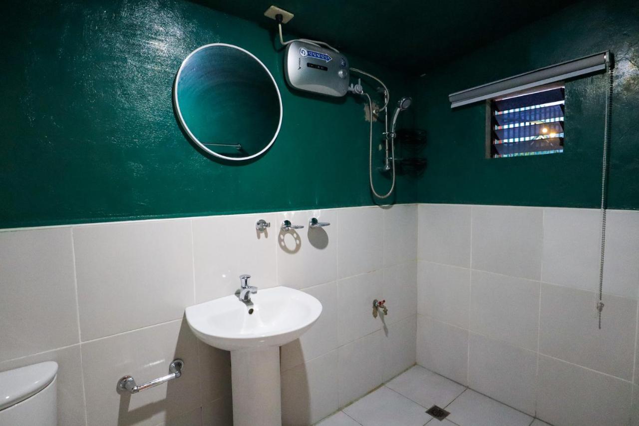 Ocean Breeze Hostel By Daily Sweet Moalboal Kültér fotó