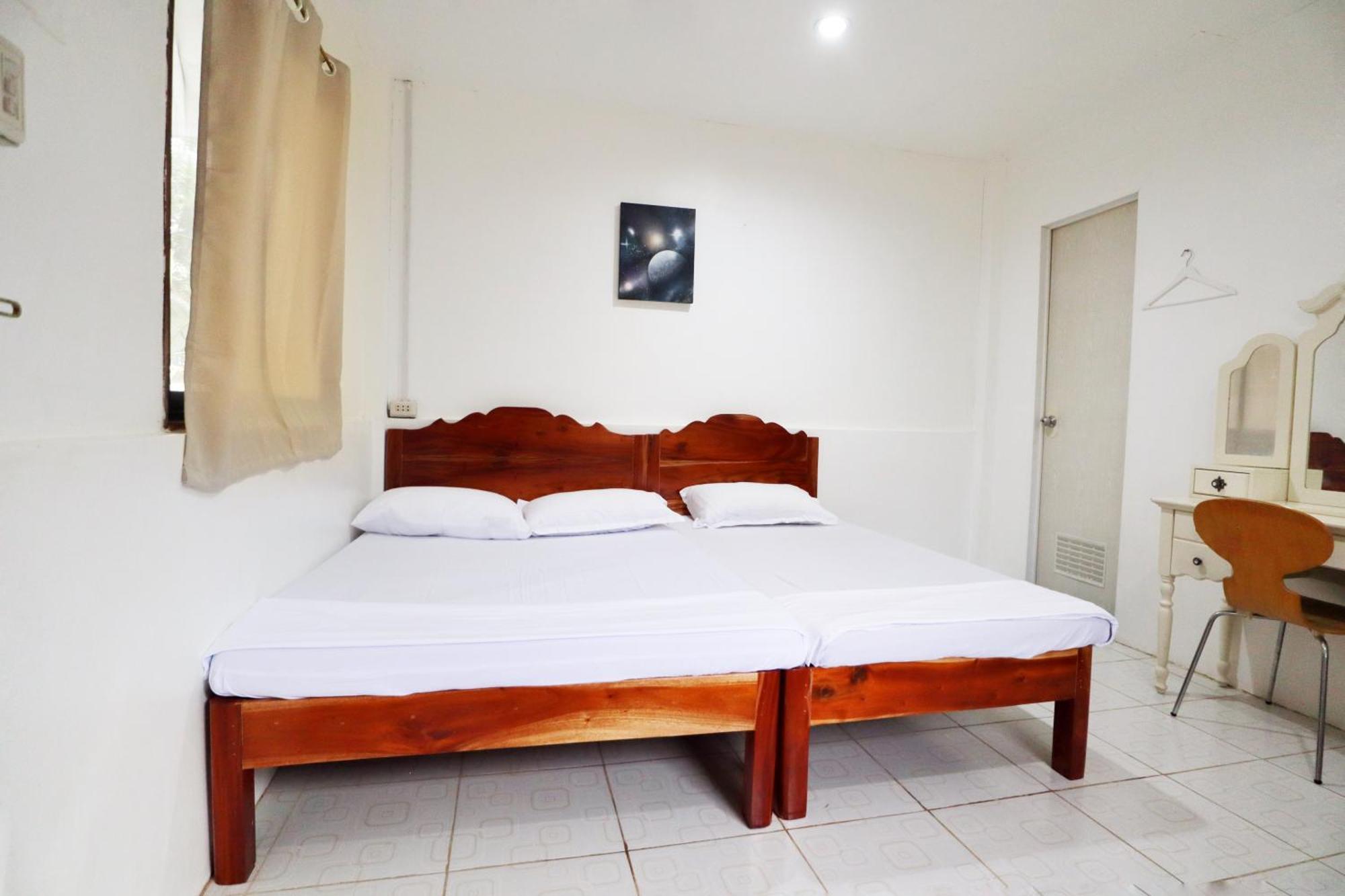 Ocean Breeze Hostel By Daily Sweet Moalboal Kültér fotó
