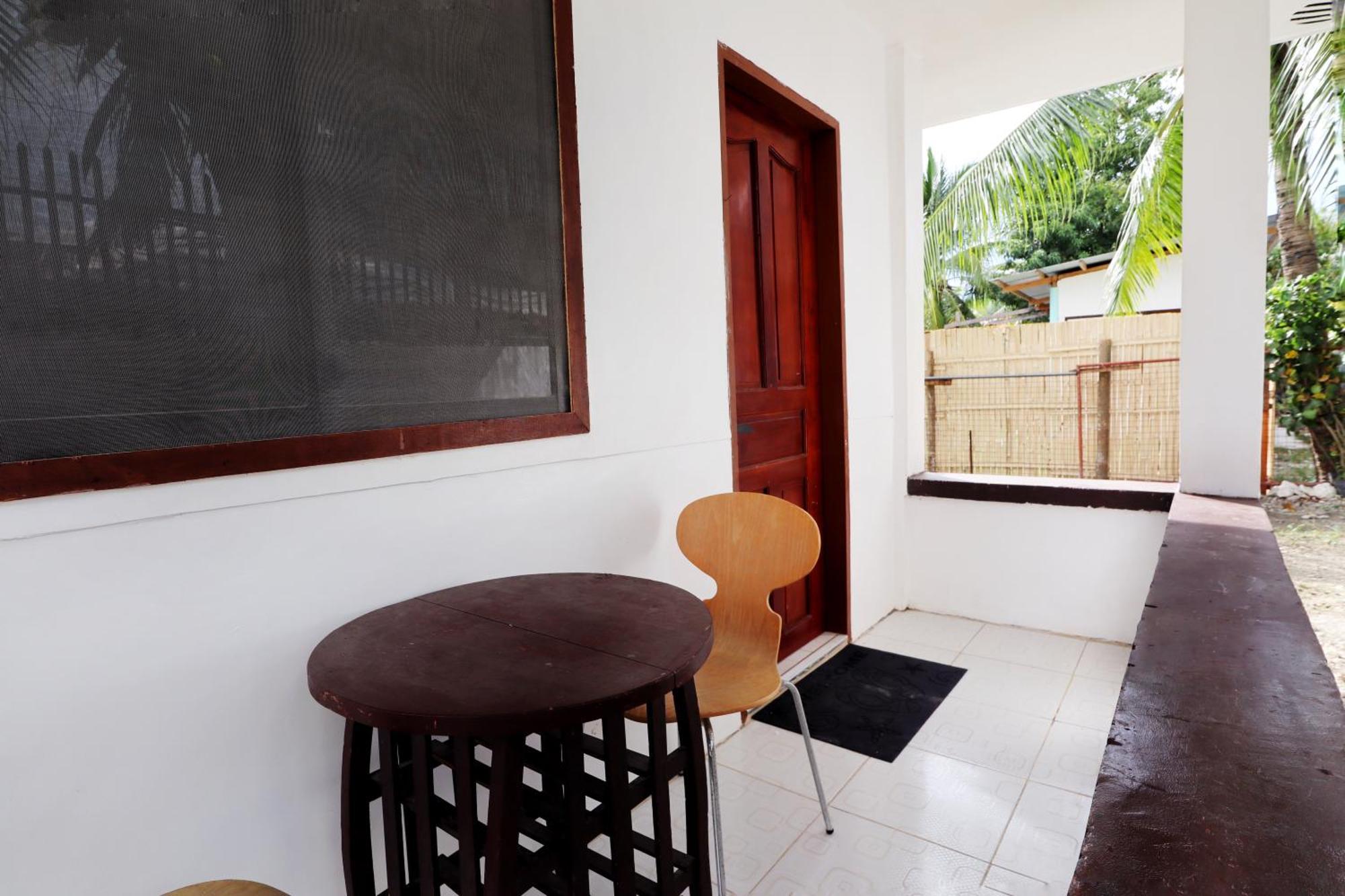 Ocean Breeze Hostel By Daily Sweet Moalboal Kültér fotó