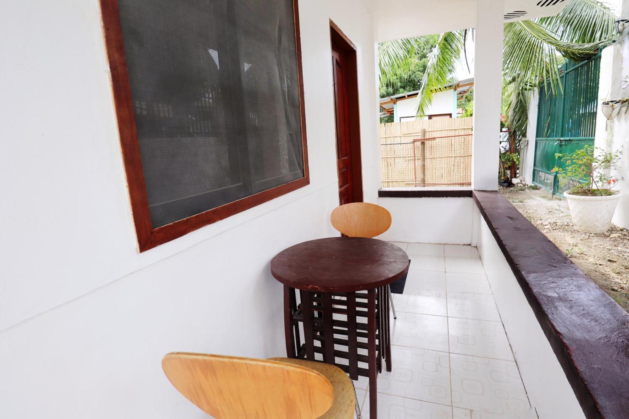 Ocean Breeze Hostel By Daily Sweet Moalboal Kültér fotó